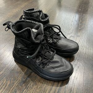 NIKE Tanjun Boots Women’s 8.5 High Rise Black Anthracite Fleece Lined A00355-002